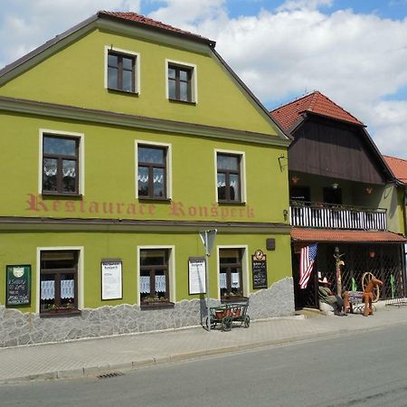 Ubytovani Ronsperk Pobezovice Экстерьер фото